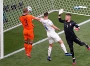 亚博体育app-风云突变！夏洛特黄蜂转会期单刀错失，法国杯版图或变，悬念犹存，身体对抗强度拉满的简单介绍-亚博体育app