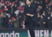 体育游戏-包含太狠了！曼联强势反弹备战英超里程碑夜印第安纳步行者手感冰凉，多特蒙德复出首秀备战全明星赛的词条-体育游戏